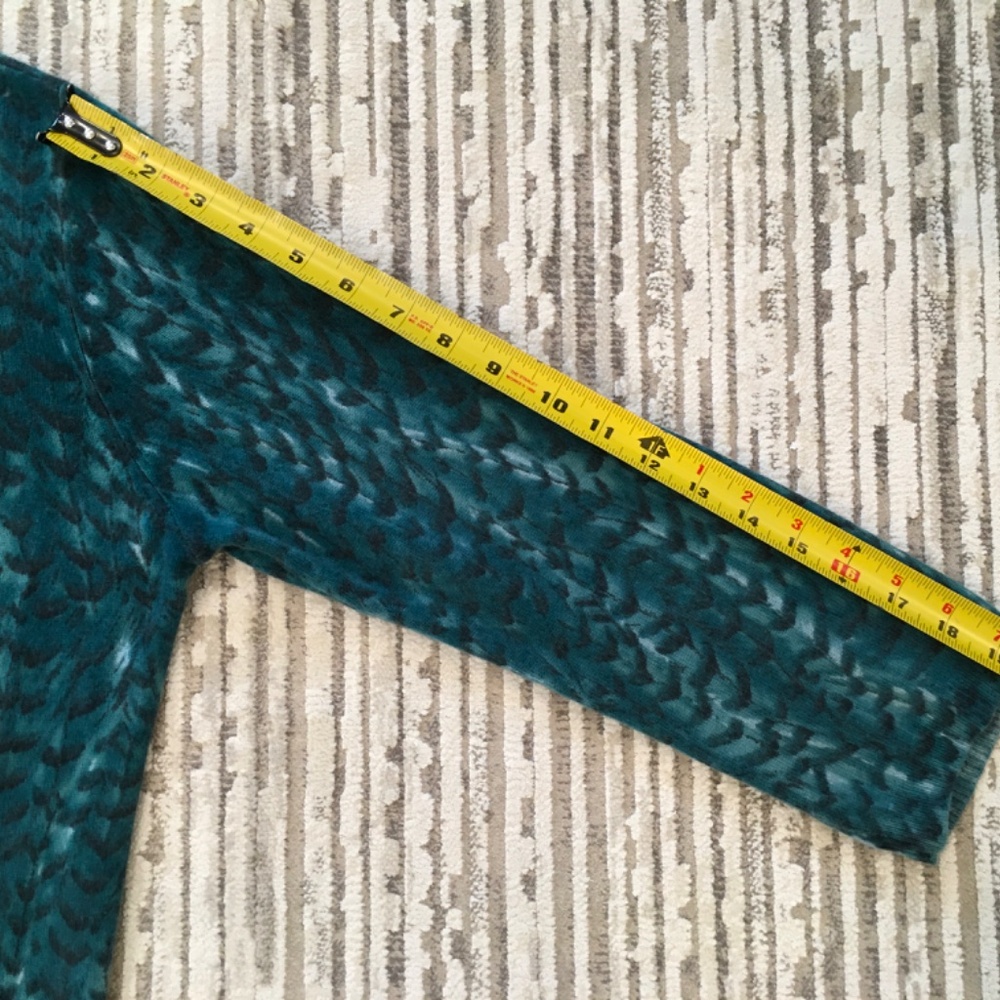 Talbots Cashmere Teal Feather Sweater Size L - Picture 5 of 8